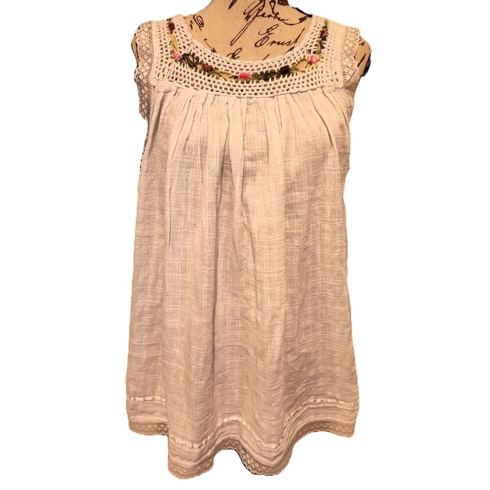 Vintage Pristine Boho Style 100% Cotton Tunic Crochet Lace Neckline Floral Rose